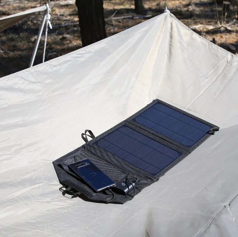 Hardkorr 15W Dual USB Solar Personal Device Charger - Image 3