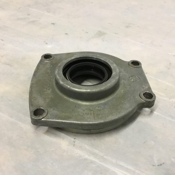 Lower End Cap